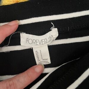 Forever 21 Monochrome Striped skirt